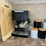 Lokal Apartment